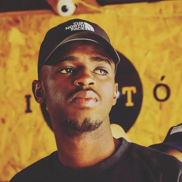 DOWNLOAD MP3 DJ Shinski Afrobeats vs Amapiano Mix Zakavibes