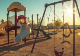 Yinoluu – Yung & Free