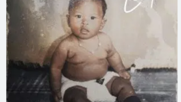 Alex Avenues – Voices in my head