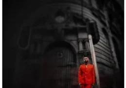 Donald – Sunday Holiday