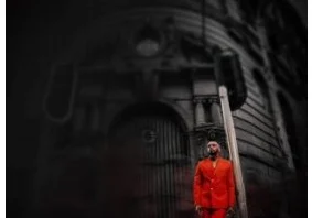 Donald – Sunday Holiday