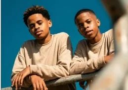 Dj Veek & Criimora b.k.z – Lonyaka