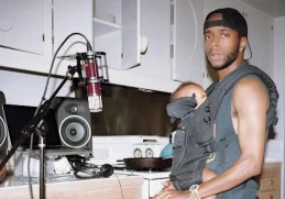 6LACK – LOVE IS THE NEW GANGSTA