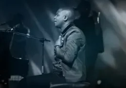 Nqubeko Mbatha - Rorisa Worship Medley