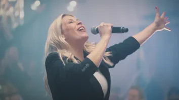 Tommee Profitt x Jenn Johnson - When I Survey