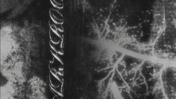DooBerry & DT.MO – DarkRoom